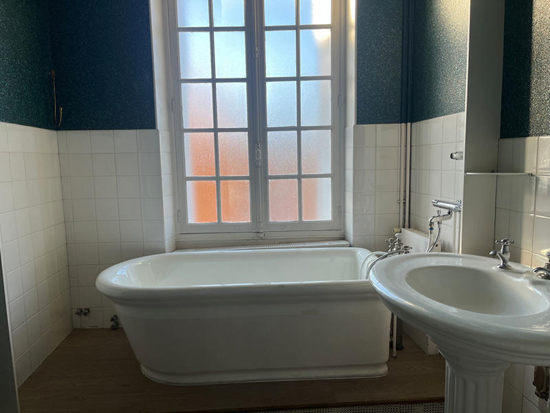 Maison - 211 m² - 6 pièces