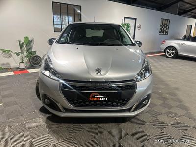 Peugeot 208 1.2i Vti 82cv Style - Distribution Faite