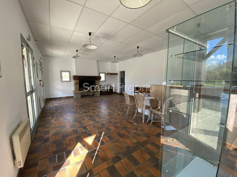 Maison - 900 m² - 20 pièces