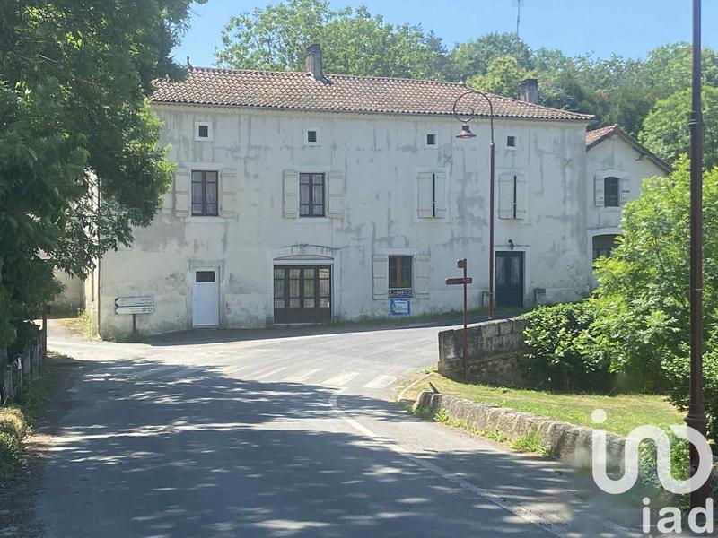 Maison de village - 265 m² - 9 pièces