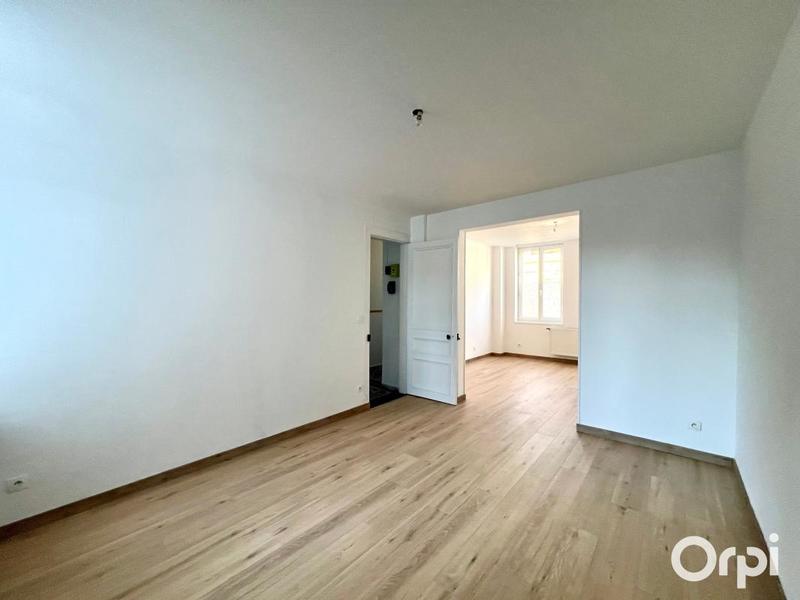 Maison - 102 m² - 4 pièces