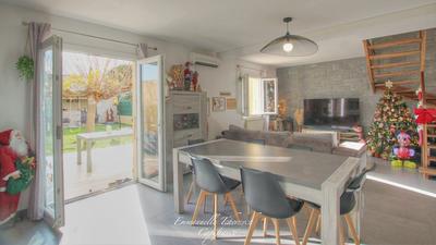 Maison - 91 m² - 4 pièces