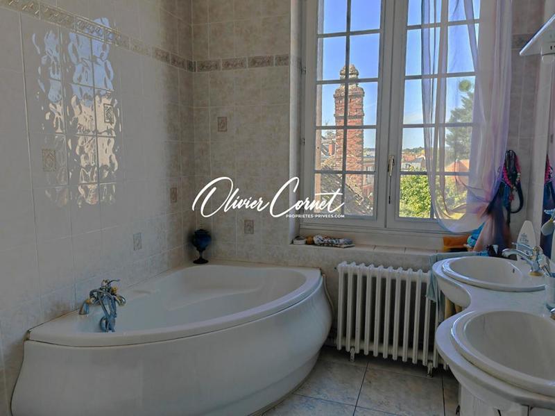 Maison - 186 m² - 7 pièces