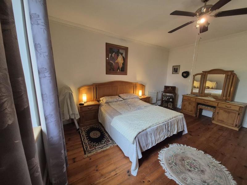 Maison - 206 m² - 6 pièces