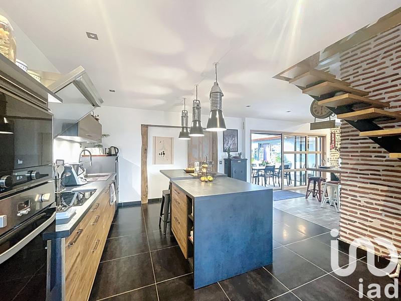 Loft - 150 m² - 3 pièces