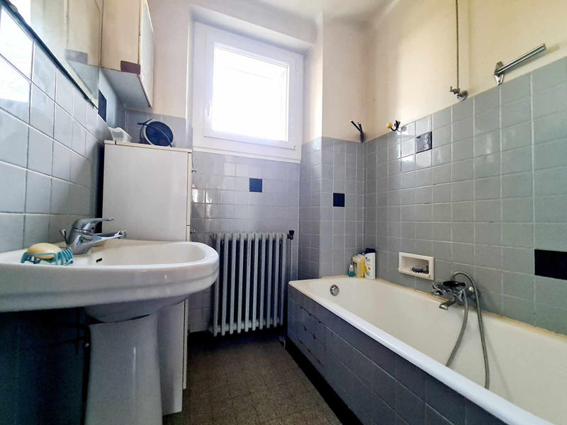 Maison - 219 m² - 7 pièces