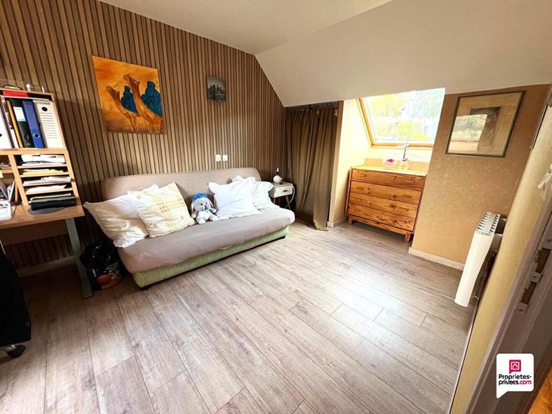 Maison - 96 m² - 5 pièces