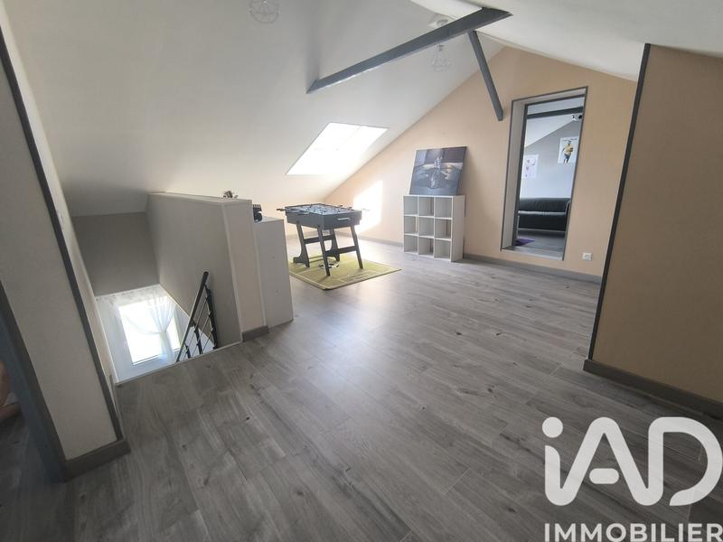 Maison - 180 m² - 8 pièces