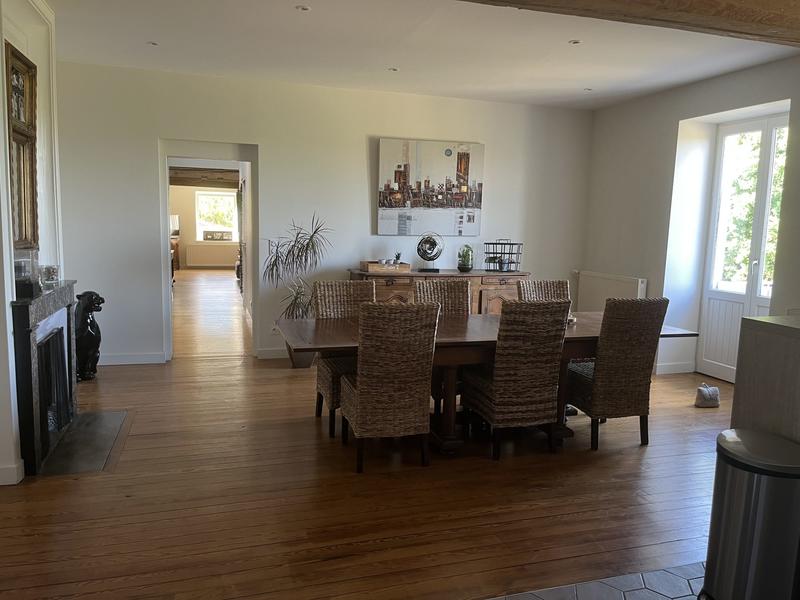 Maison - 352 m² - 8 pièces
