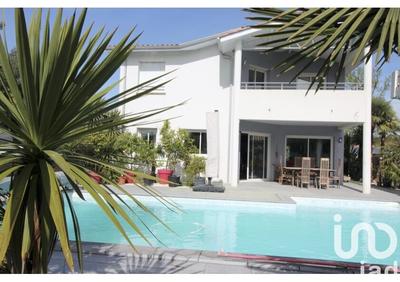 Maison - 156 m² - 6 pièces