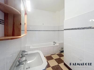 Appartement - 83 m² - 4 pièces