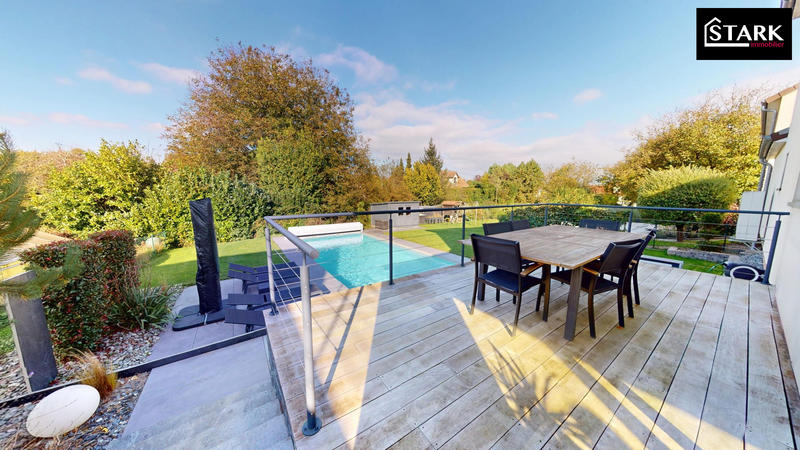 Maison - 138 m² - 5 pièces