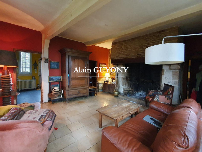 Maison - 227 m² - 8 pièces