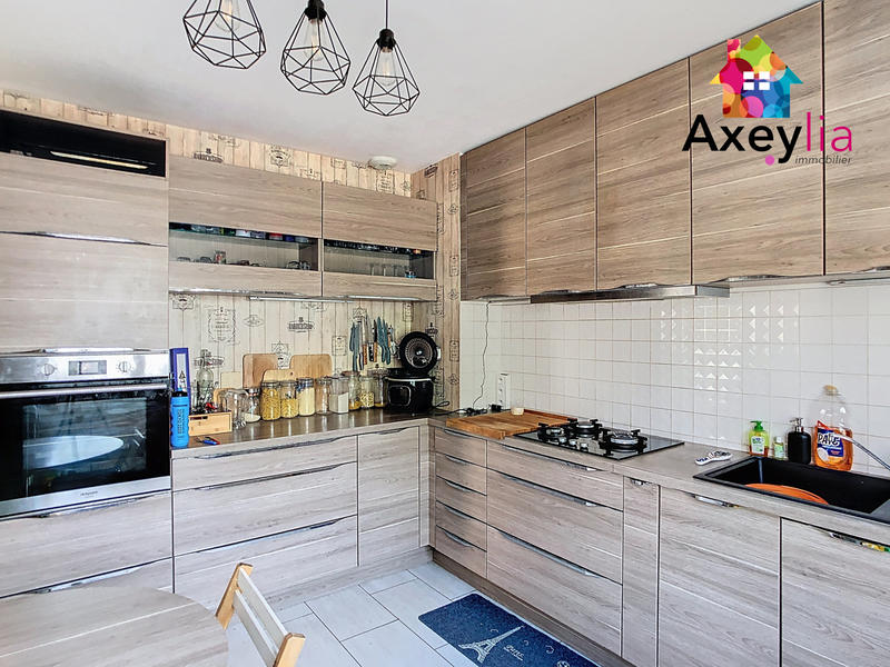 Maison - 130 m² - 7 pièces