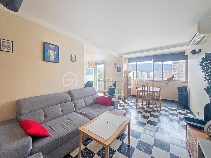 Appartement - 78 m² - 5 pièces