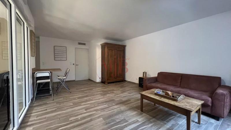 Appartement - 76 m² - 3 pièces