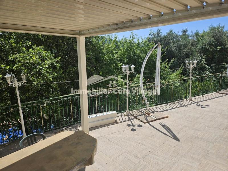 Villa - 85 m² - 5 pièces