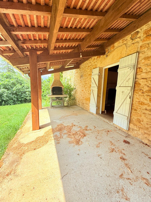 Maison - 280 m² - 12 pièces