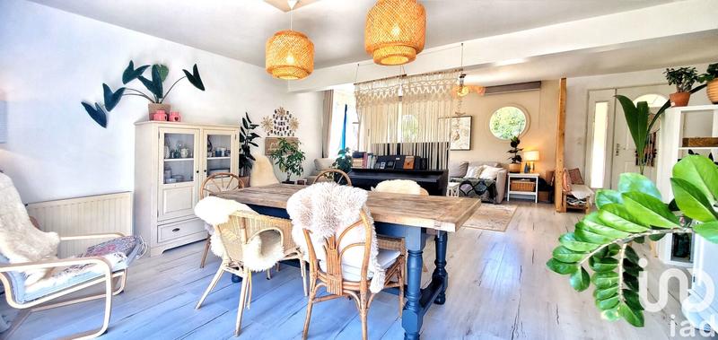 Maison - 161 m² - 10 pièces