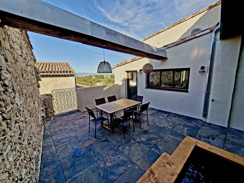 Maison - 98 m² - 4 pièces