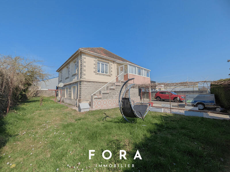 Maison - 92 m² - 5 pièces