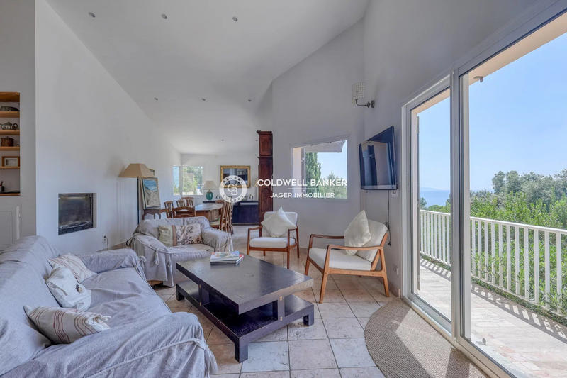 Villa - 300 m² - 8 pièces