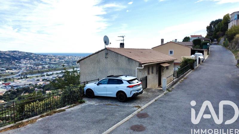 Maison - 96 m² - 4 pièces