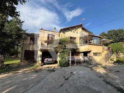 Maison - 112 m² - 7 pièces