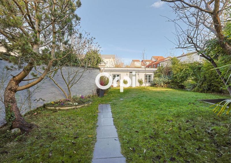 Maison de maîtres - 185 m² - 6 pièces