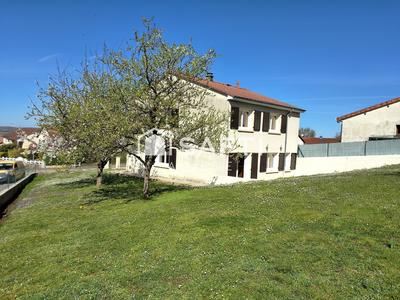 Maison - 140 m² - 6 pièces