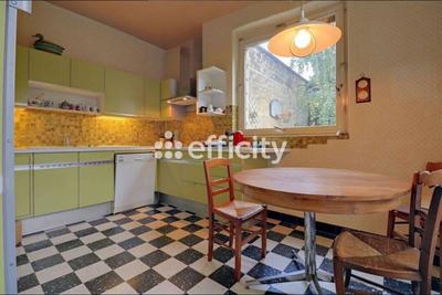 Maison - 153 m² - 7 pièces