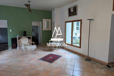 Maison - 206 m² - 8 pièces