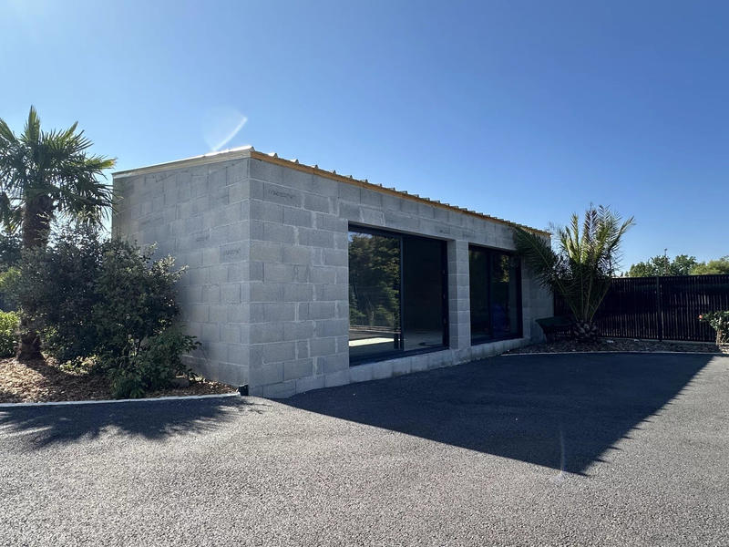 Villa - 187 m² - 13 pièces