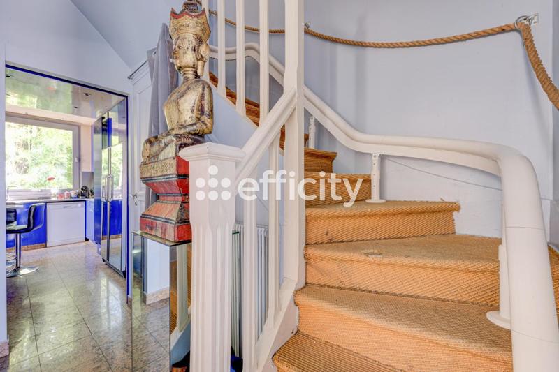 Maison - 155 m² - 6 pièces