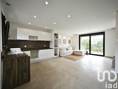 Maison - 94 m² - 4 pièces