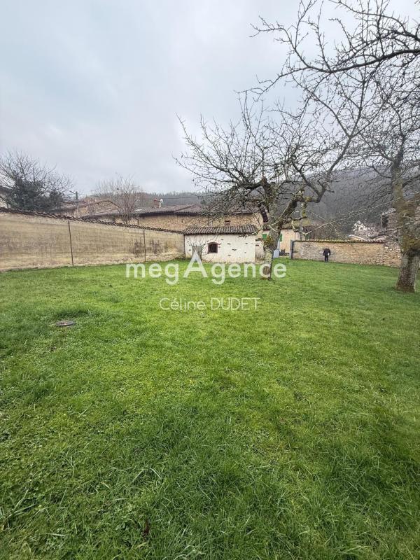 Terrain constructible - 945 m²