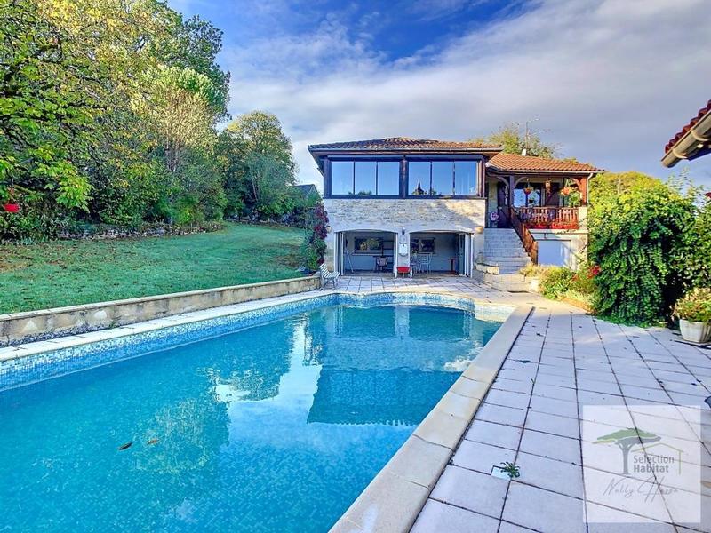 Maison - 171 m² - 5 pièces