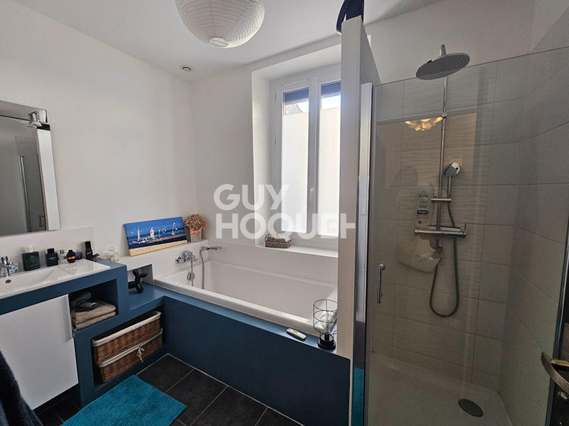 Maison - 224 m² - 6 pièces