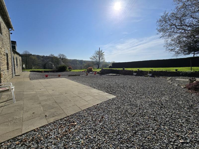 Maison traditionnelle - 217 m² - 8 pièces