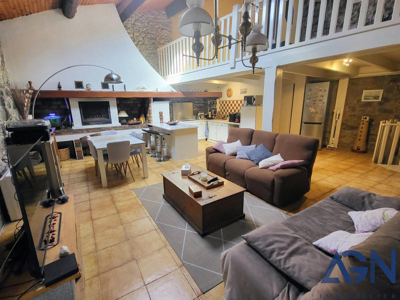 Maison - 145 m² - 4 pièces