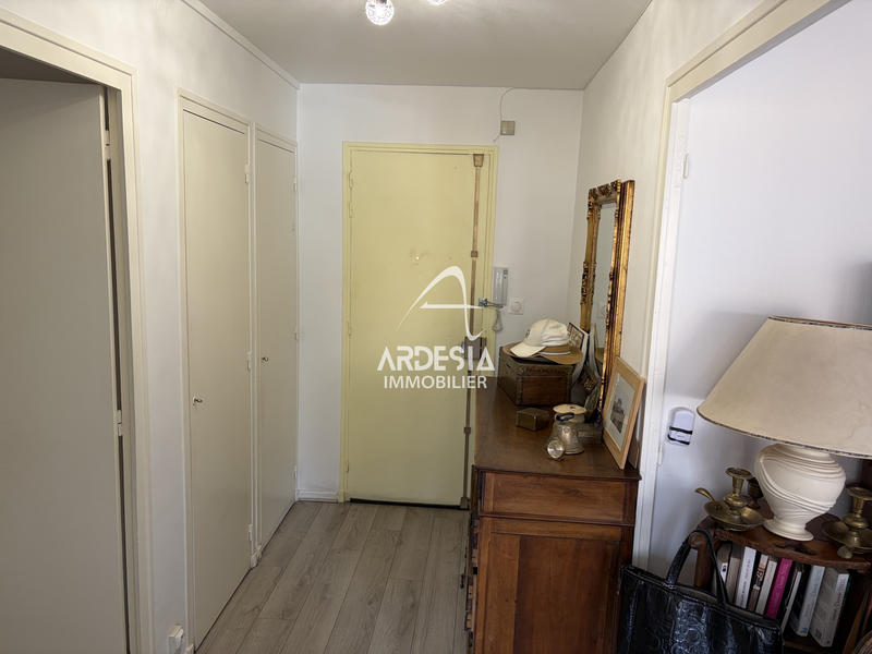 Appartement - 65 m² - 2 pièces