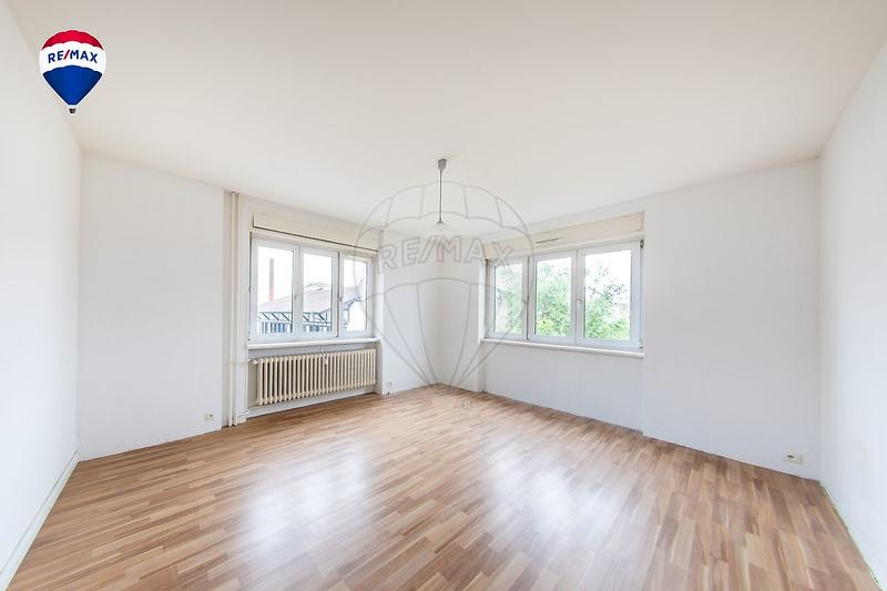 Appartement - 96 m² - 4 pièces