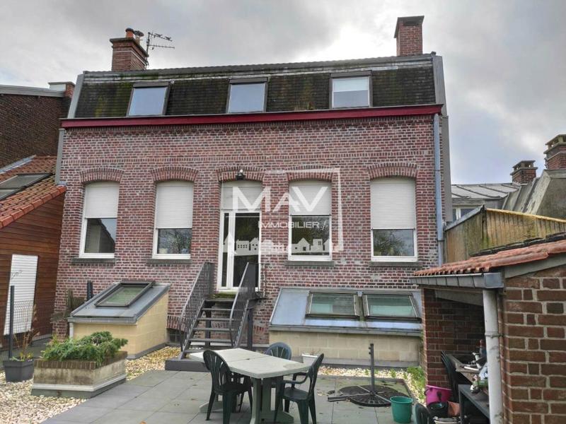 Immeuble - 400 m² - 18 pièces