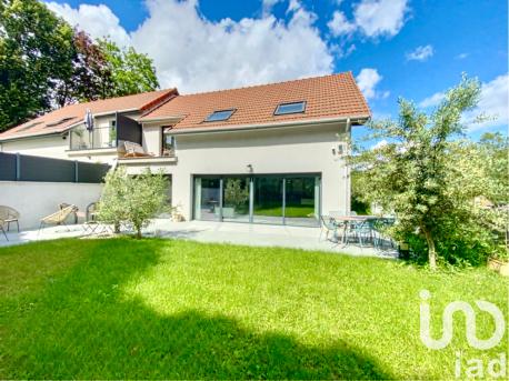 Maison - 160 m² - 5 pièces