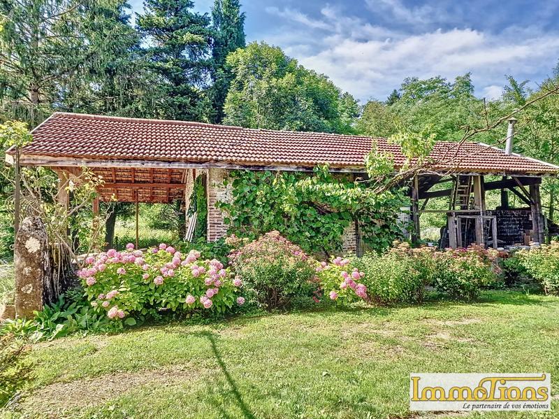 Propriété - 635 m² - 20 pièces