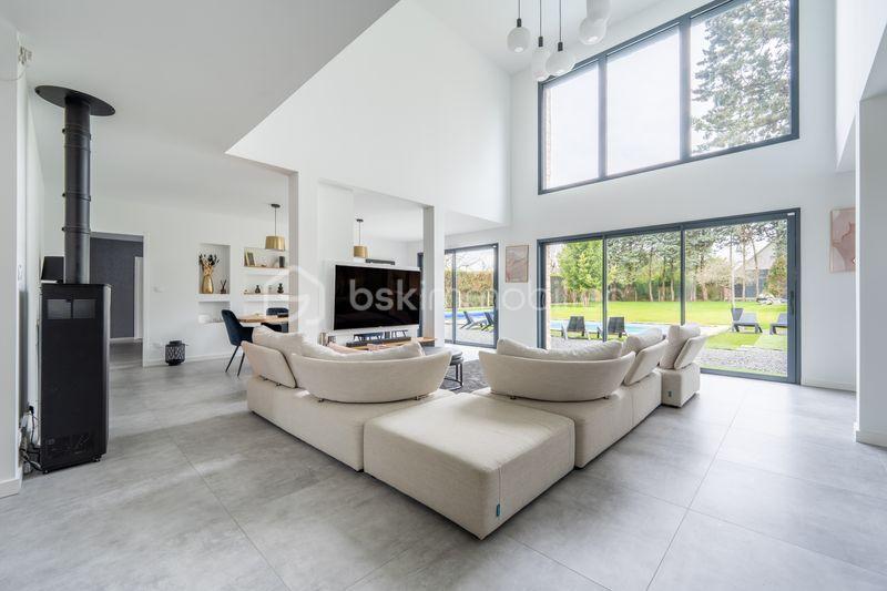 Maison - 293 m² - 7 pièces