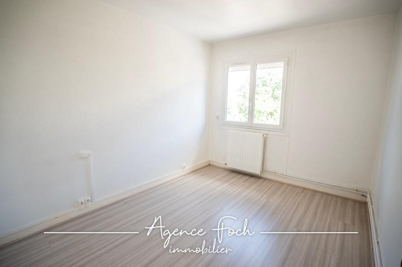 Appartement - 92 m² - 4 pièces