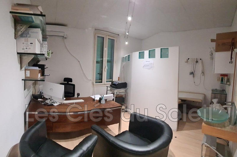 Bureau - 71 m² - 5 pièces