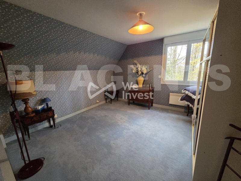 Maison - 213 m² - 7 pièces