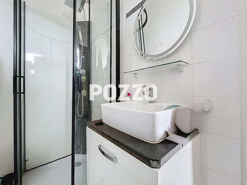 Immeuble - 10 pièces